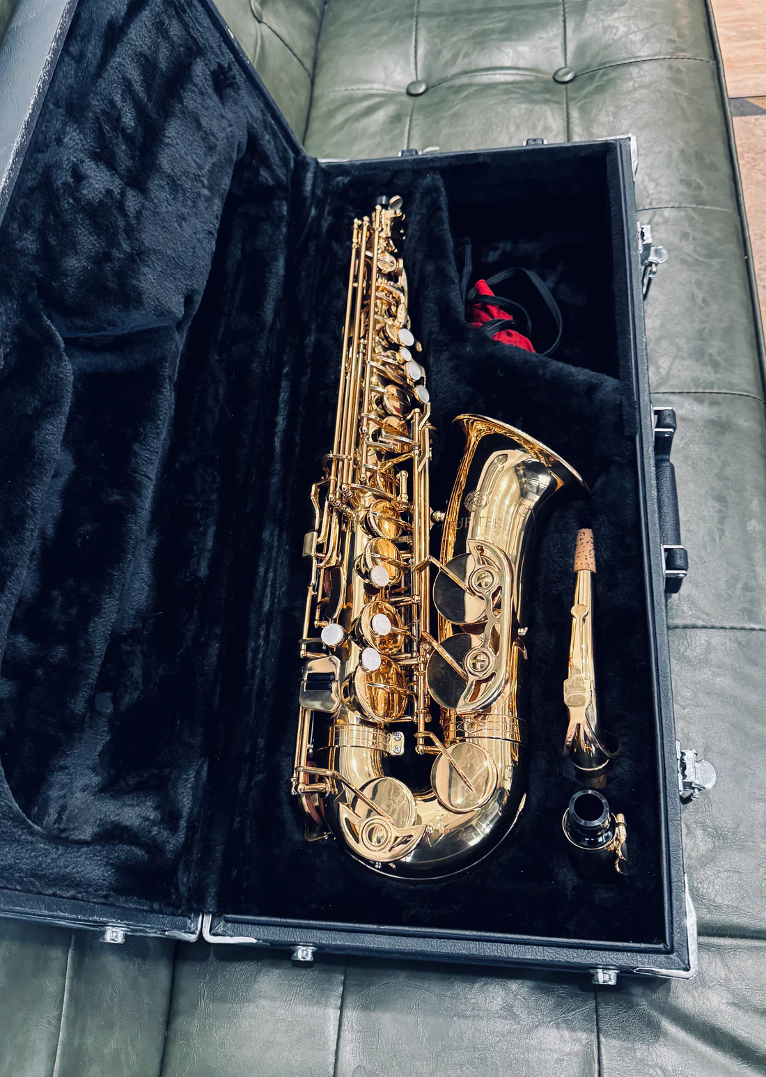 Jupiter JAS-567 Alto Saxophone